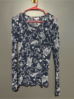 Lilly Pulitzer Navy and White Floral Crewneck Top